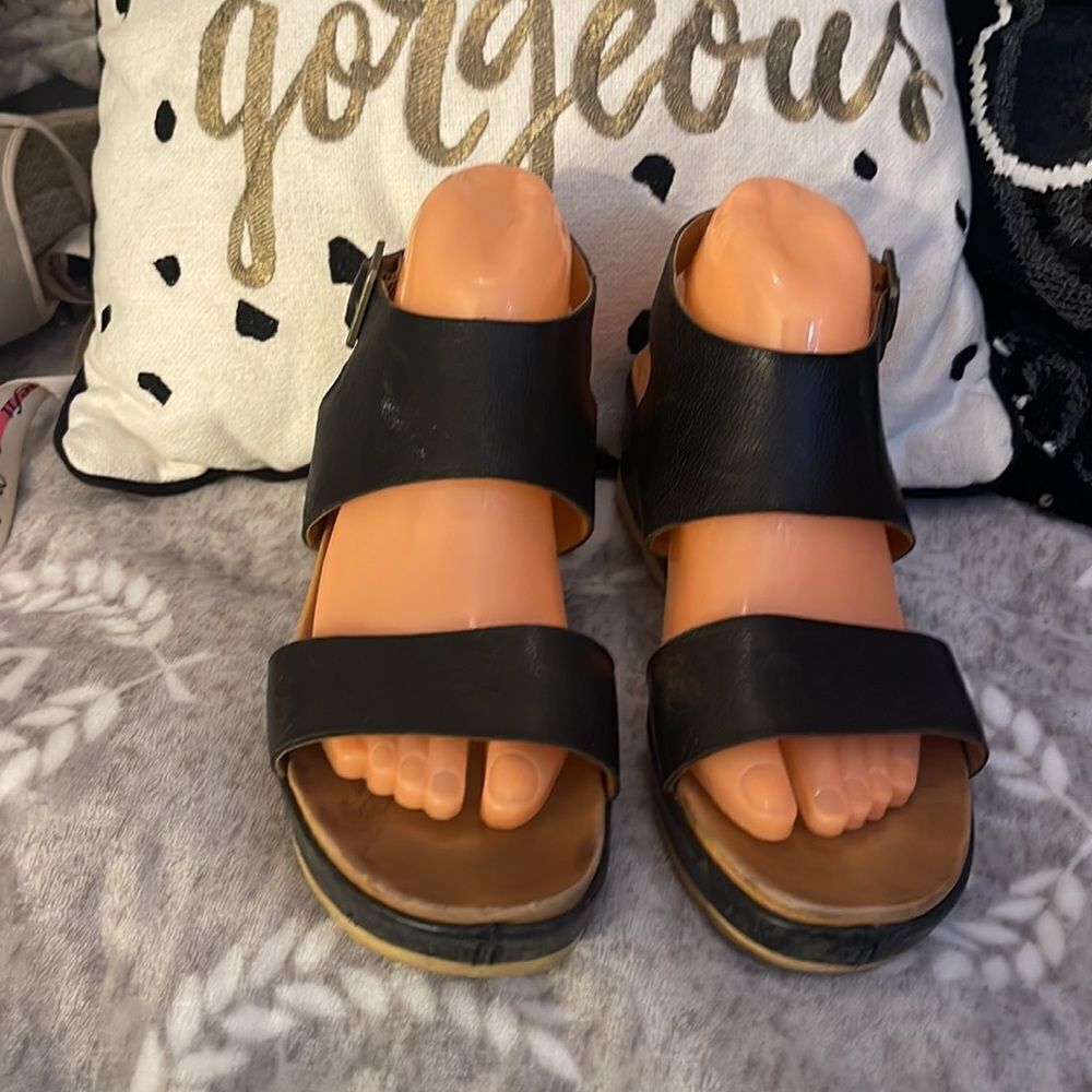 Kork ease black leather strap sandals wedge sz 11 - Picture 4 of 10